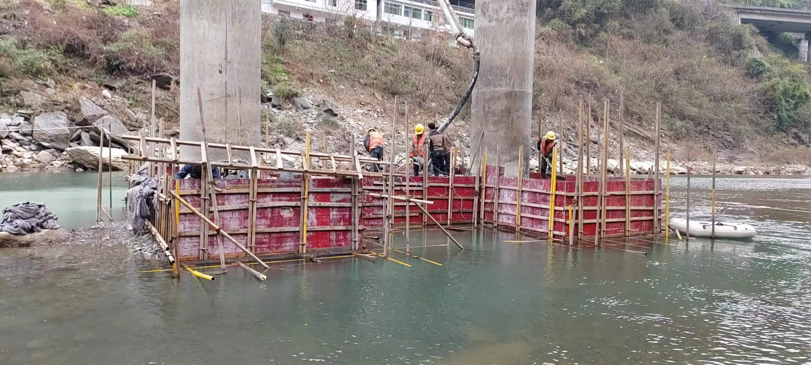 可克达拉水利工程施工中堤坝渗漏原因以及防渗加固技术